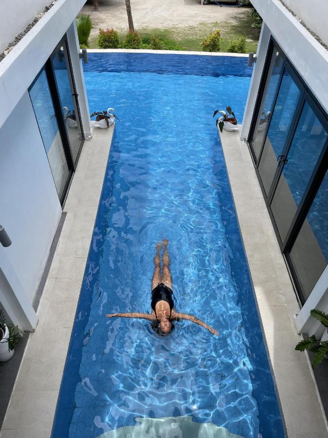 The Whitehouse By The Sea Villa Panglao Bagian luar foto