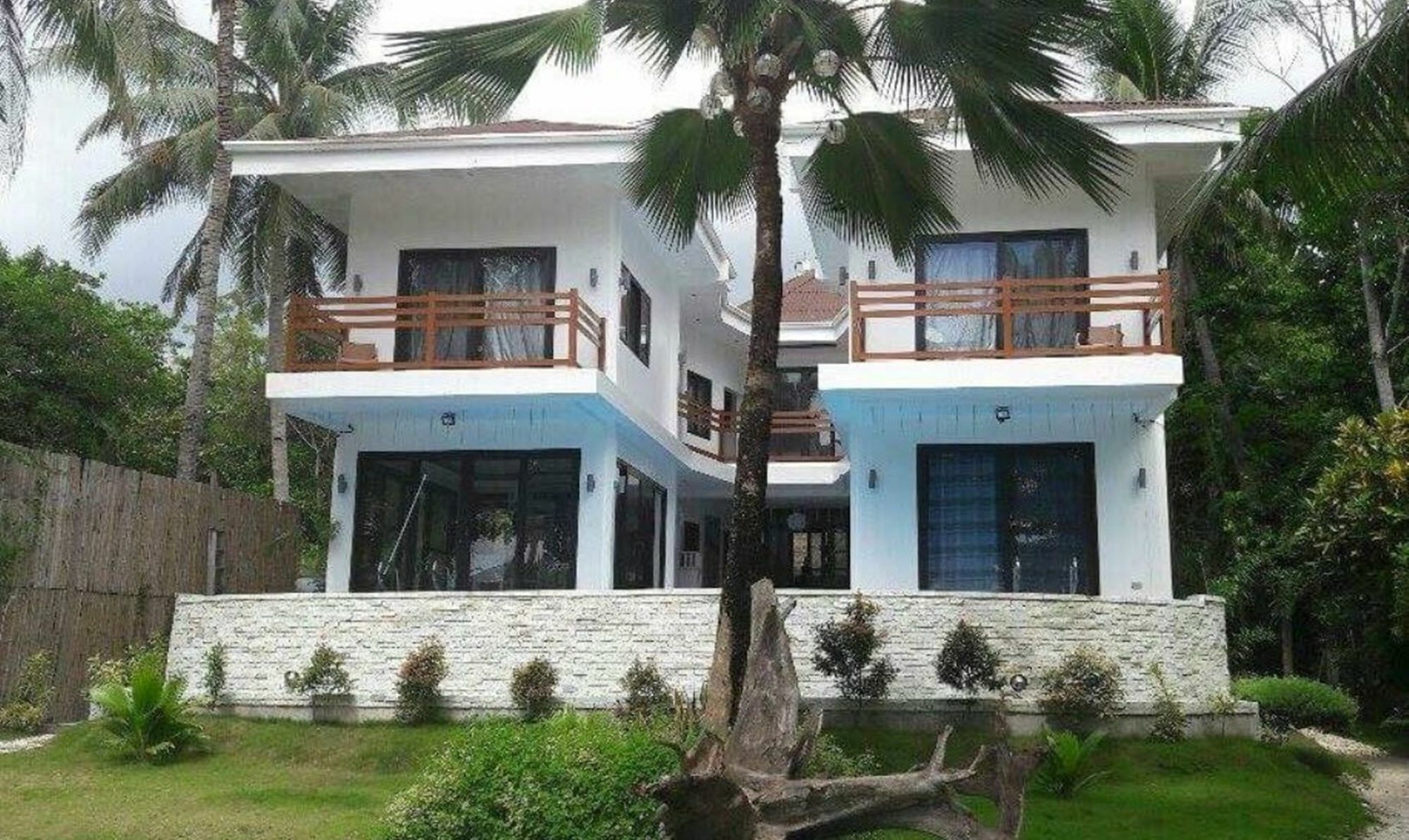 The Whitehouse By The Sea Villa Panglao Bagian luar foto